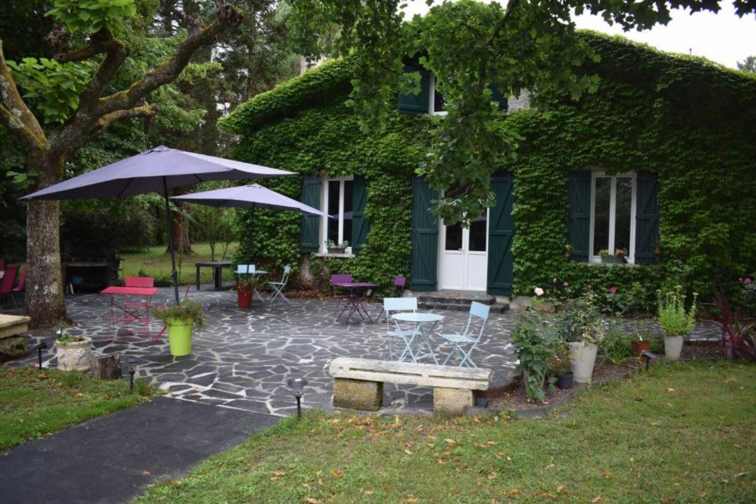 Guîtres Domaine La Tuilerie B&B 외부 사진