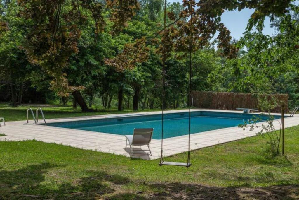 Guîtres Domaine La Tuilerie B&B 외부 사진