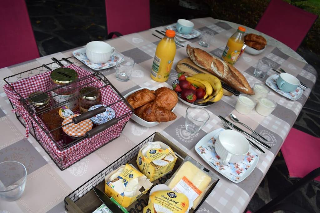 Guîtres Domaine La Tuilerie B&B 외부 사진