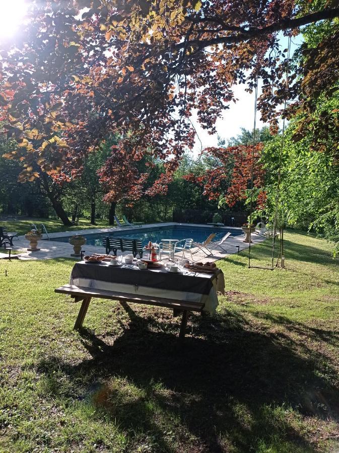 Guîtres Domaine La Tuilerie B&B 외부 사진