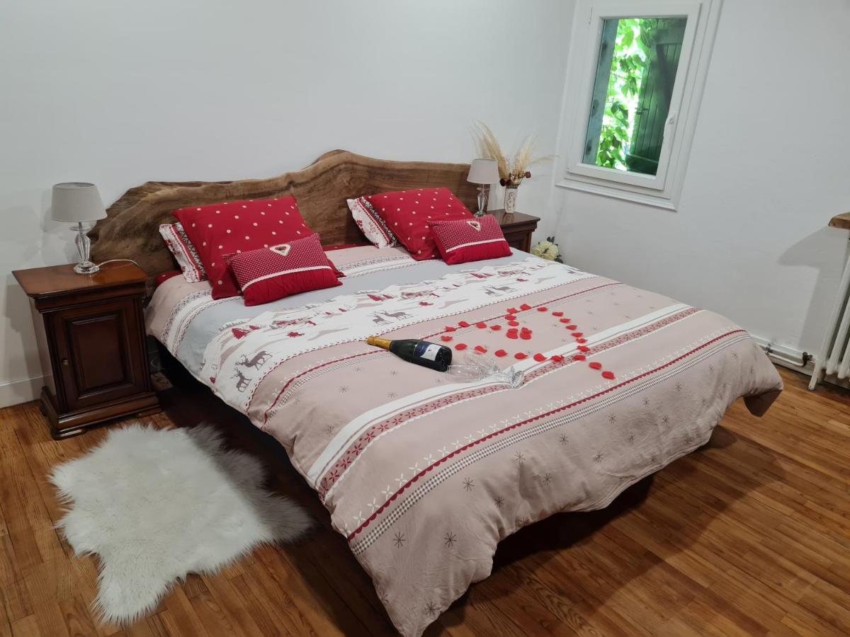 Guîtres Domaine La Tuilerie B&B 외부 사진