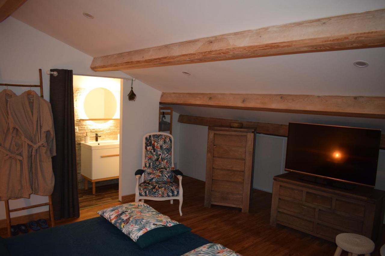 Guîtres Domaine La Tuilerie B&B 외부 사진